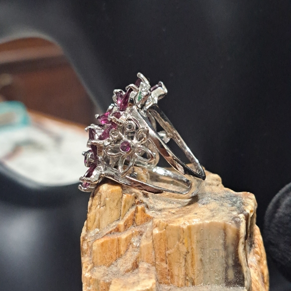 Unheated Rhodolite Garnet marquis cut w Emerald accent 925.sterling 14kwgp SZ 7 - Picture 3 of 9